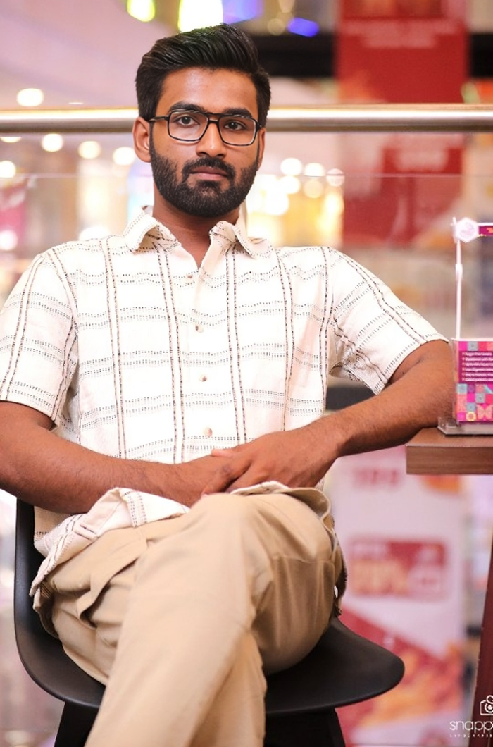 നീ മുട്ടയ്ക്കടയിരിക്കുകയാണോ എന്നു ചോദിച്ചവർക്കുമുന്നിൽ തന്റെ ബിസിനസ്സിന് Toms Hatchery എന്ന